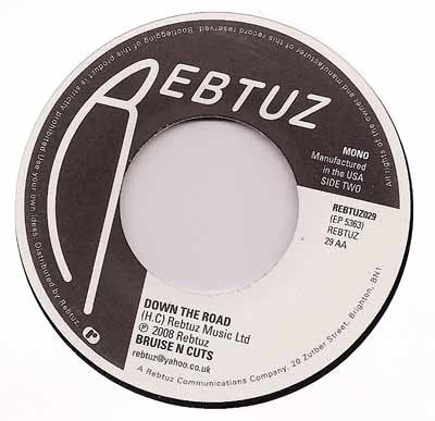 Belleruche / Bruise N Cuts : Drum At Dusk / Down The Road (7")